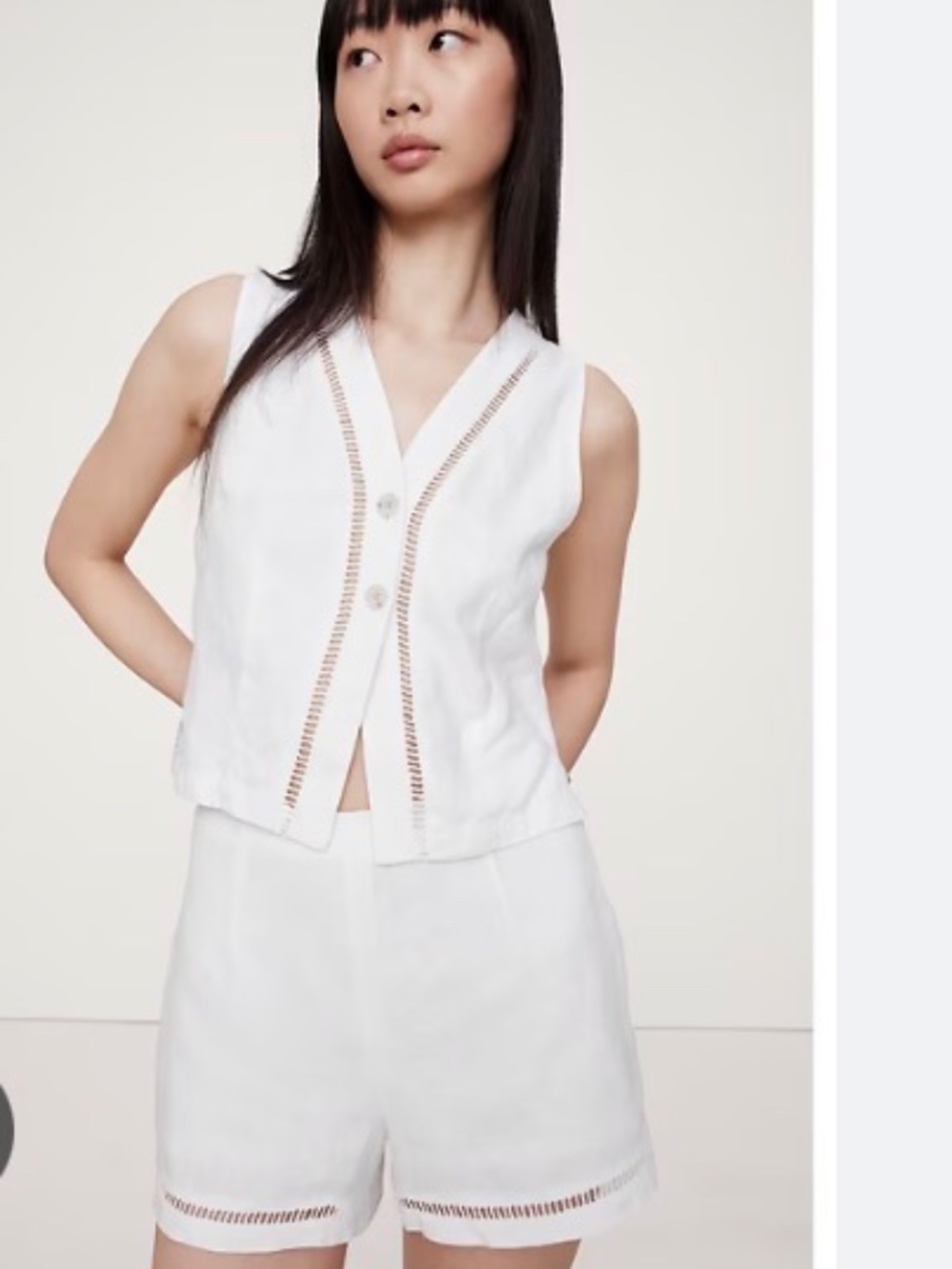 Banana Republic Hi Rise Ladder Stitch Lace Trim 3” White Linen Shorts NWT SZ 4